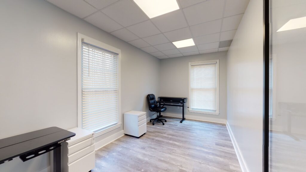 A 2-person private office dunwoody at Imagine Coworking